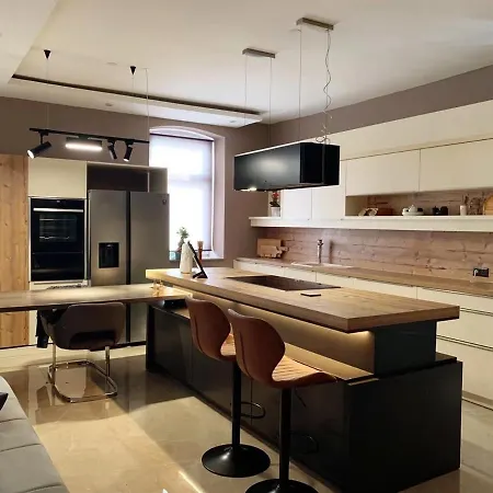 Wilson Paradise Apartment *